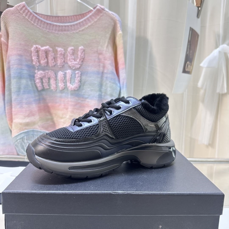 Ch**el sport shoes